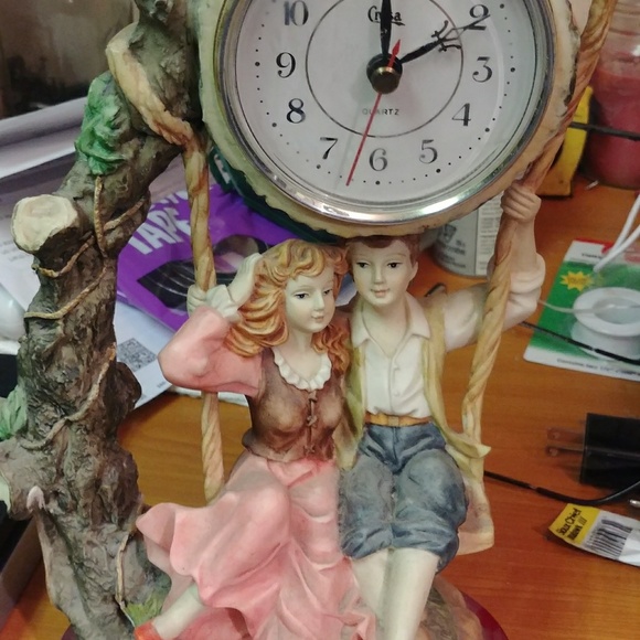 Clock lovers swinging - Picture 5 of 5